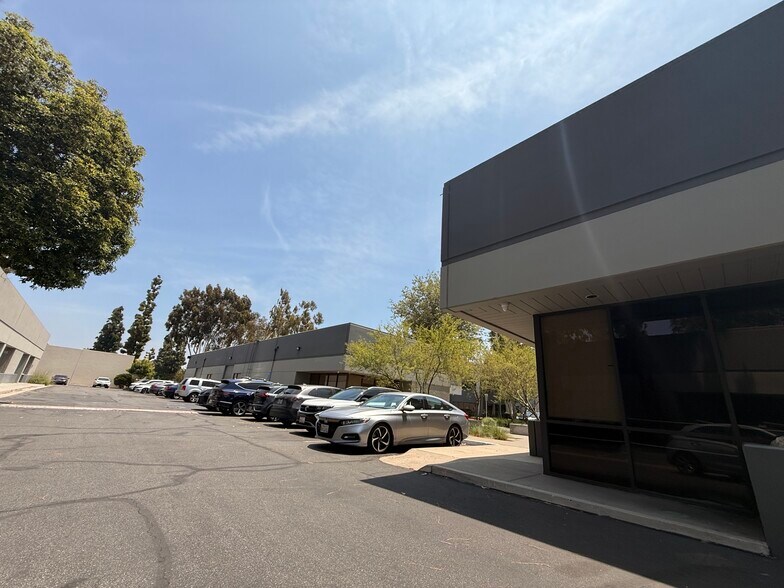 11741 Telegraph Rd, Santa Fe Springs, CA for sale - Building Photo - Image 3 of 10