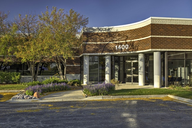 Plus de détails pour 1400 E Lake Cook Rd, Buffalo Grove, IL - Bureau à louer