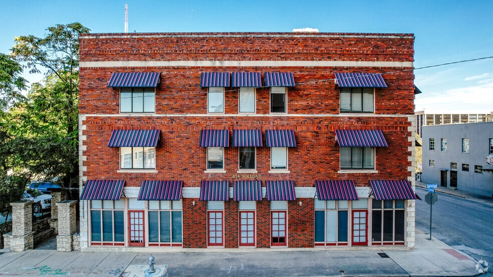 454 Soledad St, San Antonio, TX for lease - Building Photo - Image 3 of 11