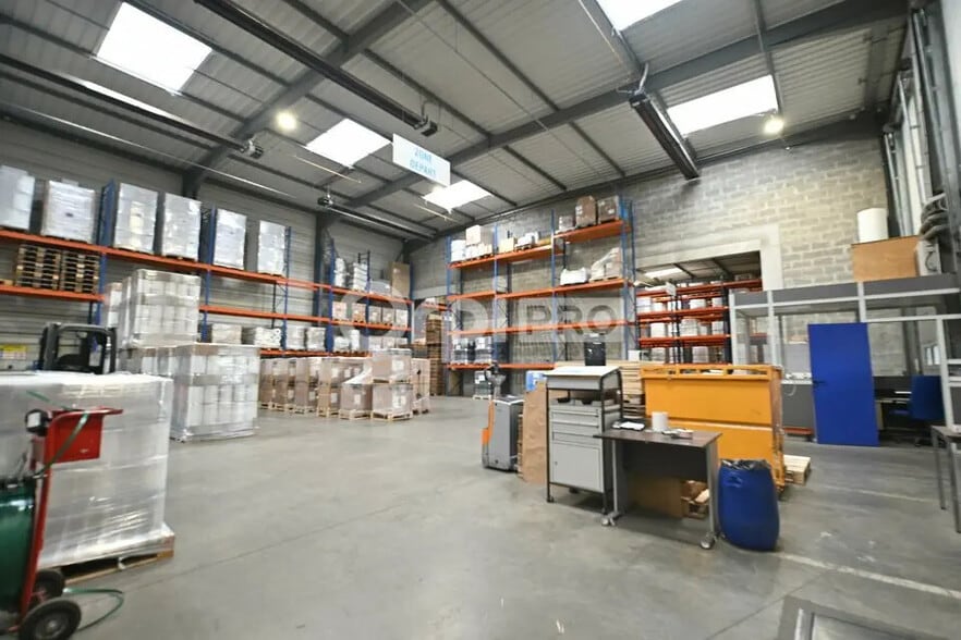 Local d'activités dans Miribel à vendre - Photo intérieure - Image 3 de 12