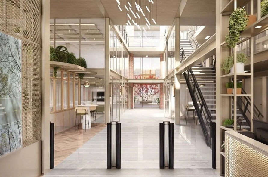 32 Bis Rue De Paradis, Paris for lease - Lobby - Image 1 of 6