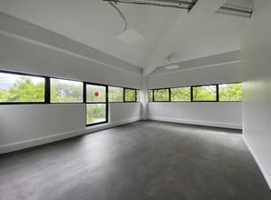 Office in Saint-Denis for lease Building Photo- Image 1 of 7