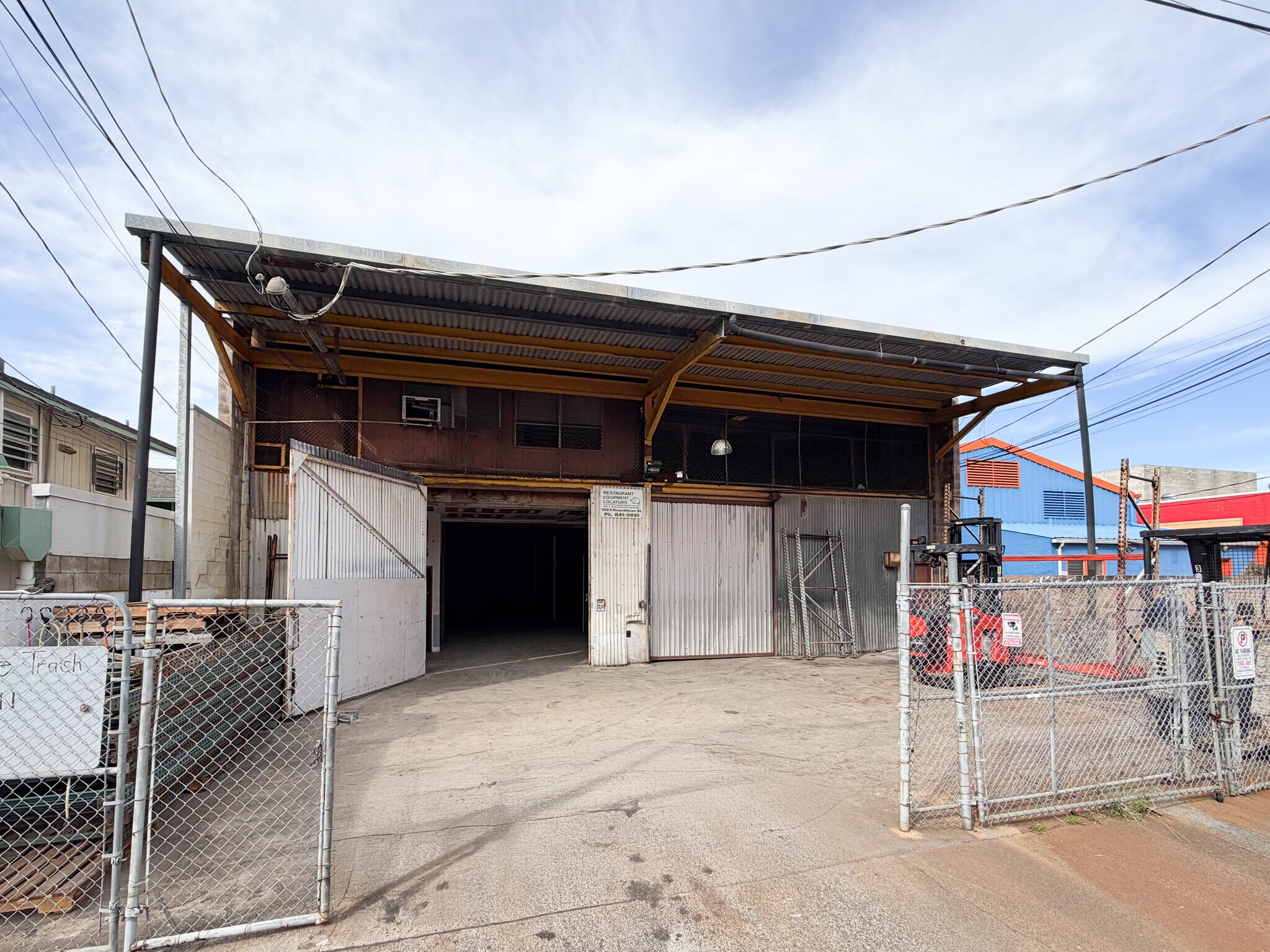 1923 Republican St, Honolulu, HI for lease Building Photo- Image 1 of 5