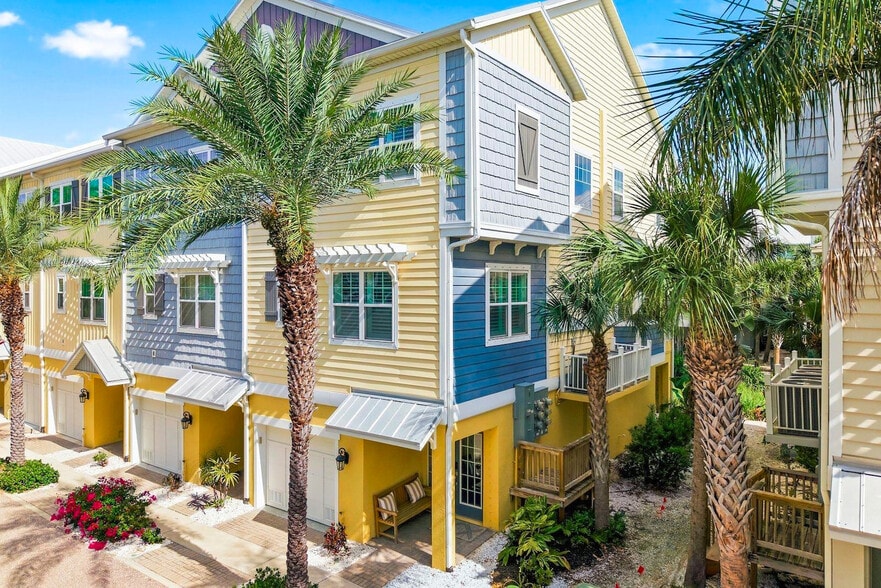3157 Nautical Pl S, Saint Petersburg, FL for sale - Building Photo - Image 2 of 17