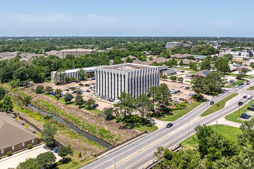 3636 S Sherwood Forest Blvd, Baton Rouge, LA for lease - Aerial - Image 1 of 52
