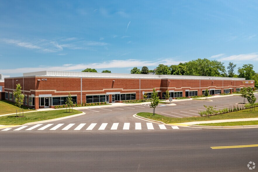 4714 Arcadia Dr, Frederick, MD à louer - Photo du bâtiment - Image 2 de 10