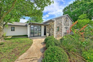 Plus de détails pour 815 Pecan Grove Rd E, Sherman, TX - Bureau à vendre