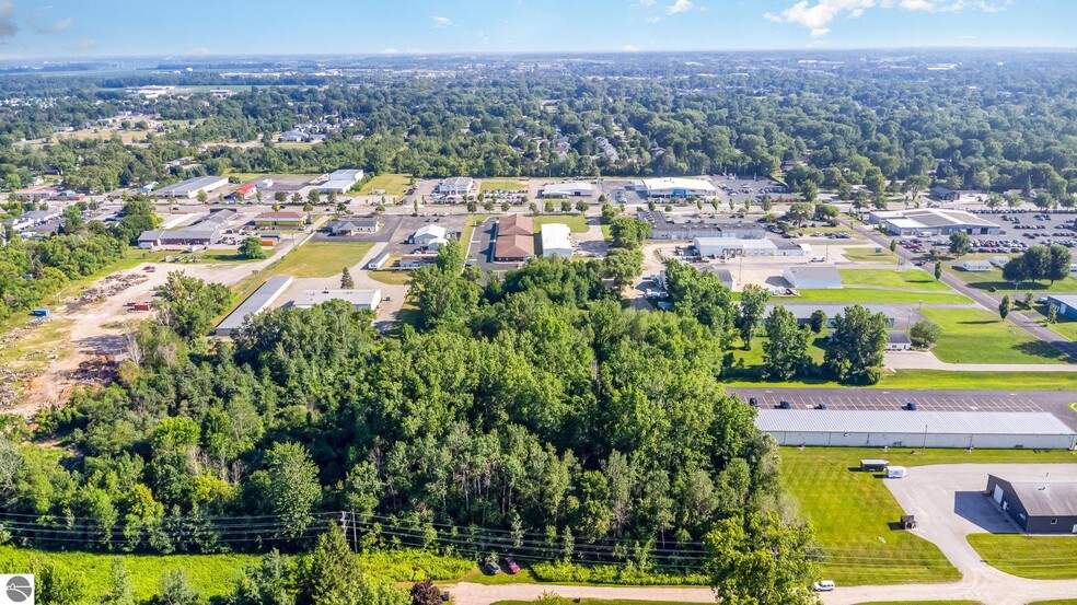 4639 Corporate dr, Mount Pleasant, MI for sale - Aerial - Image 1 of 1