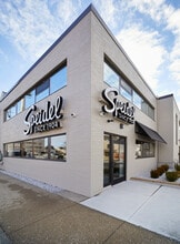 145 Wayland Ave, Providence, RI à louer Photo intérieure- Image 2 de 4