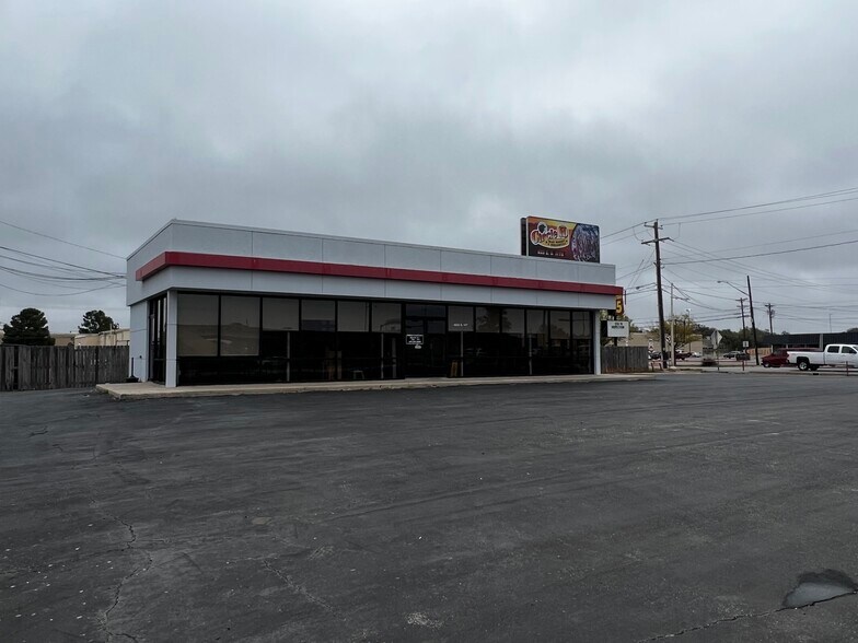 4850 S 14th St, Abilene, TX à vendre - Photo du bâtiment - Image 1 de 31