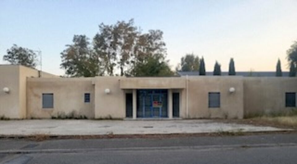 Office in Avignon for sale Building Photo- Image 1 of 13