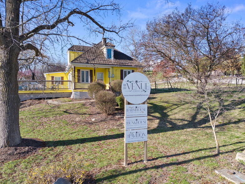 1.24 Ac. 100 Defiance Rd, Defiance, MO for sale - Primary Photo - Image 3 of 56