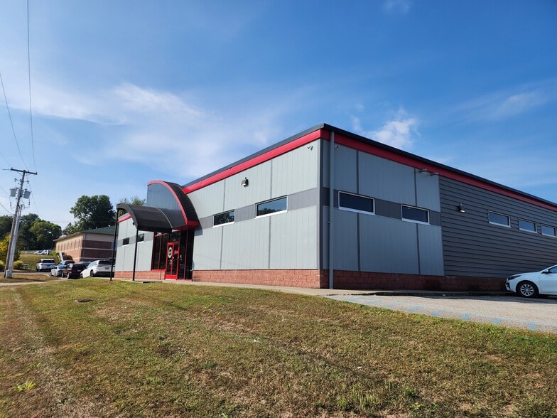 68120 Tinmar Dr, Saint Clairsville, OH for lease - Building Photo - Image 2 of 15