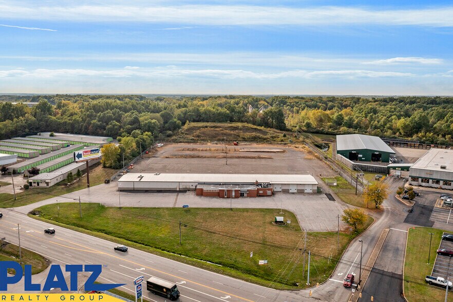 3801 Elm Rd NE, Warren, OH à louer - Photo du bâtiment - Image 3 de 12