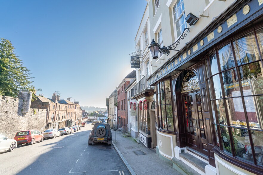 65 High St, Arundel à vendre - Photo du bâtiment - Image 3 de 16