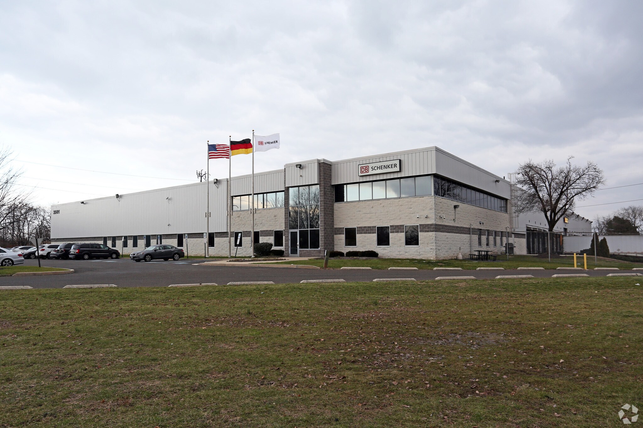 3501 Island Ave, Philadelphia, PA à louer Photo du bâtiment- Image 1 de 5