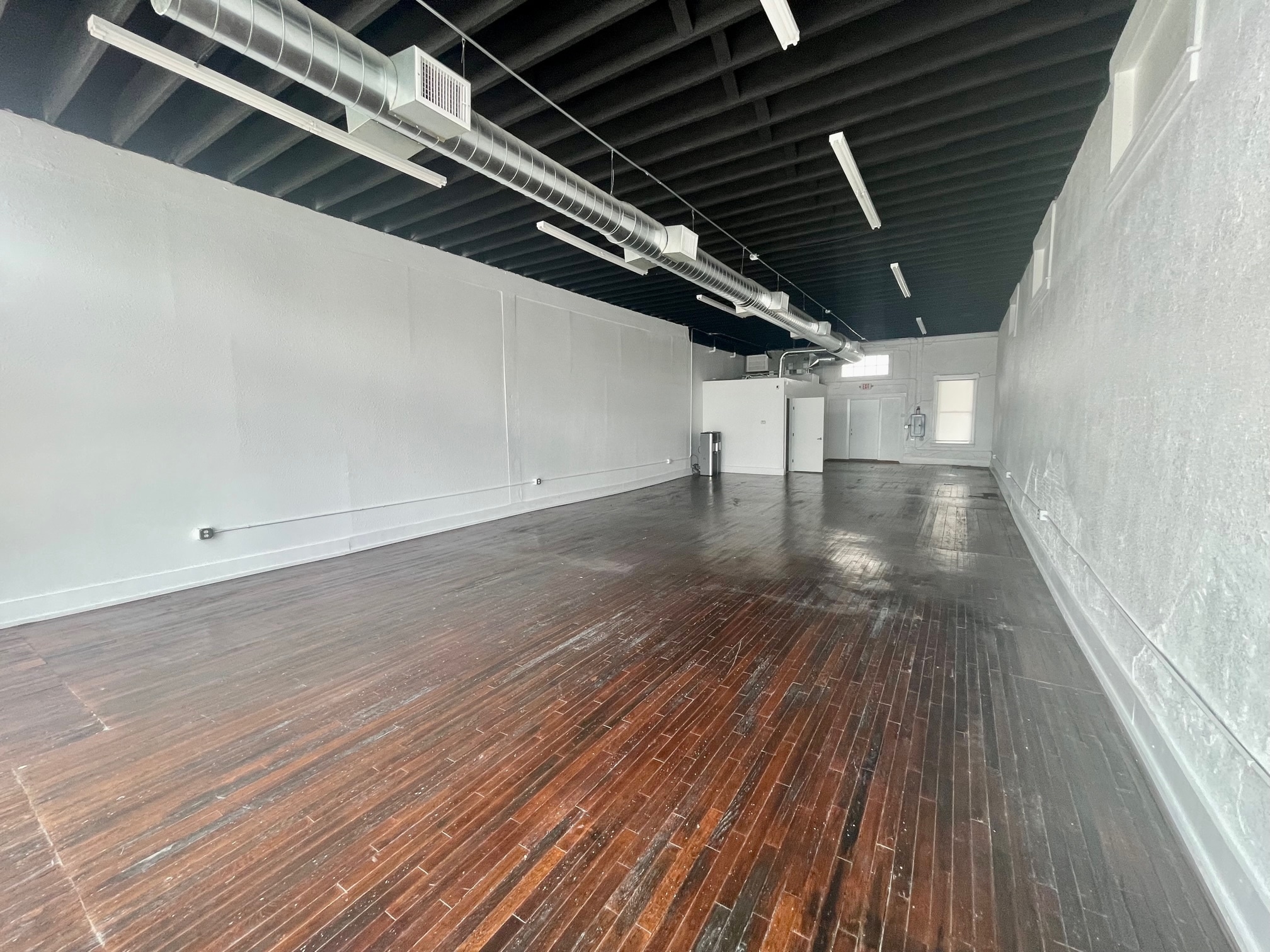 1427 N Austin St, Seguin, TX à louer Photo intérieure- Image 1 de 9