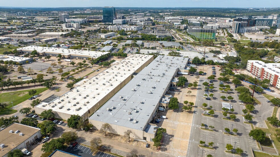 11550 Stonehollow Dr, Austin, TX for lease - Building Photo - Image 1 of 2