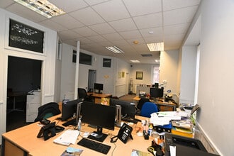 17-19 Leslie St, Blairgowrie à louer Photo intérieure- Image 2 de 3