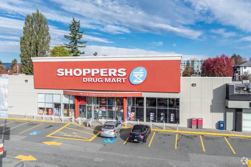 22441 Dewdney Trunk Rd, Maple Ridge, BC à louer - Photo du bâtiment - Image 3 de 5