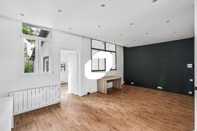21 Boulevard Du Parc, Neuilly-sur-Seine for sale - Building Photo - Image 2 of 8