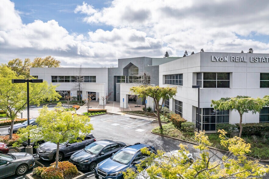 2220 Douglas Blvd, Roseville, CA for lease - Building Photo - Image 2 of 6