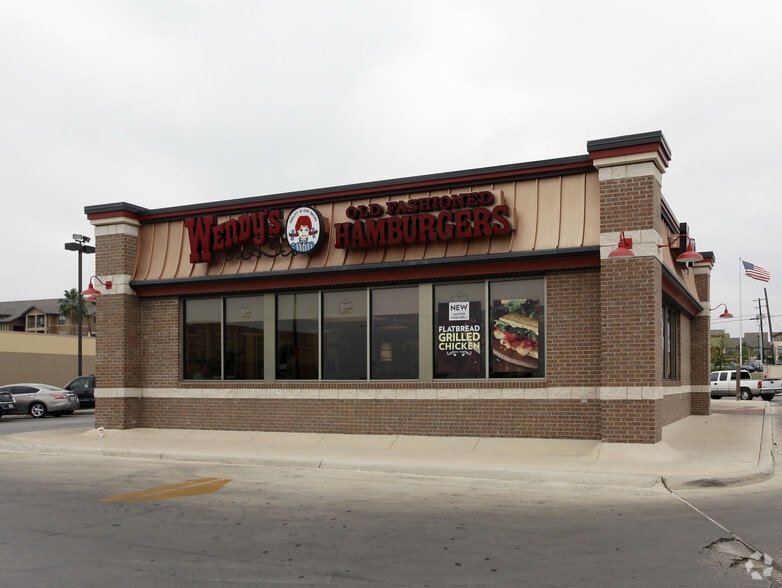 1410 Austin Hwy, San Antonio, TX for lease - Building Photo - Image 2 of 6