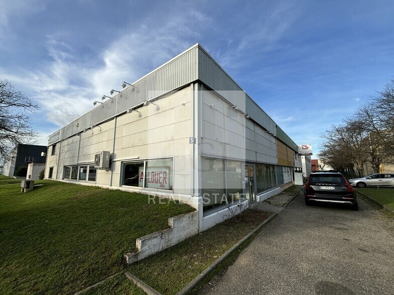 5 Rue Du Mont-Blanc, Corbas for lease - Building Photo - Image 2 of 9