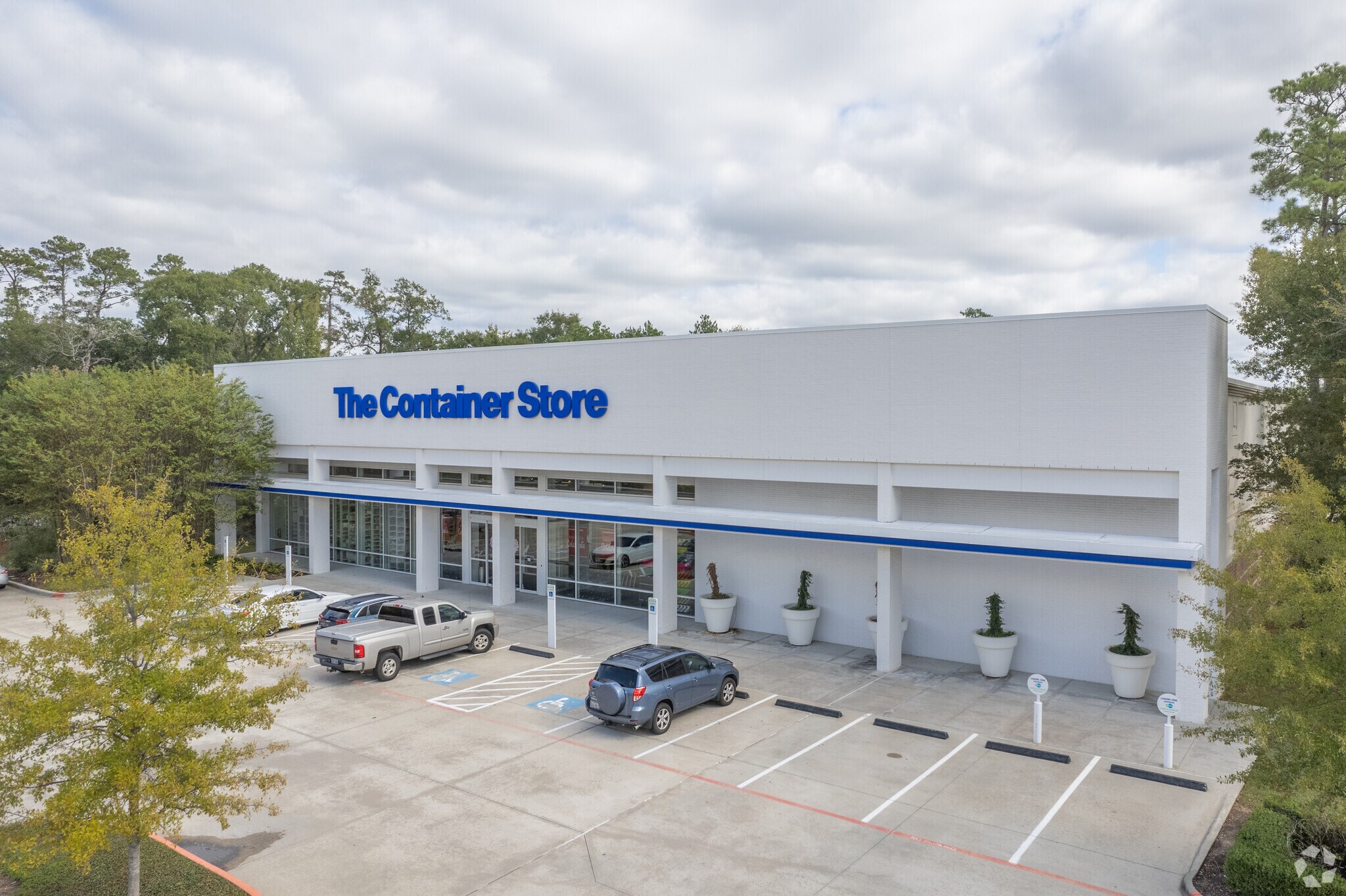 Jared and The Container Store portefeuille de 2 propriétés à vendre sur LoopNet.ca Photo principale- Image 1 de 7