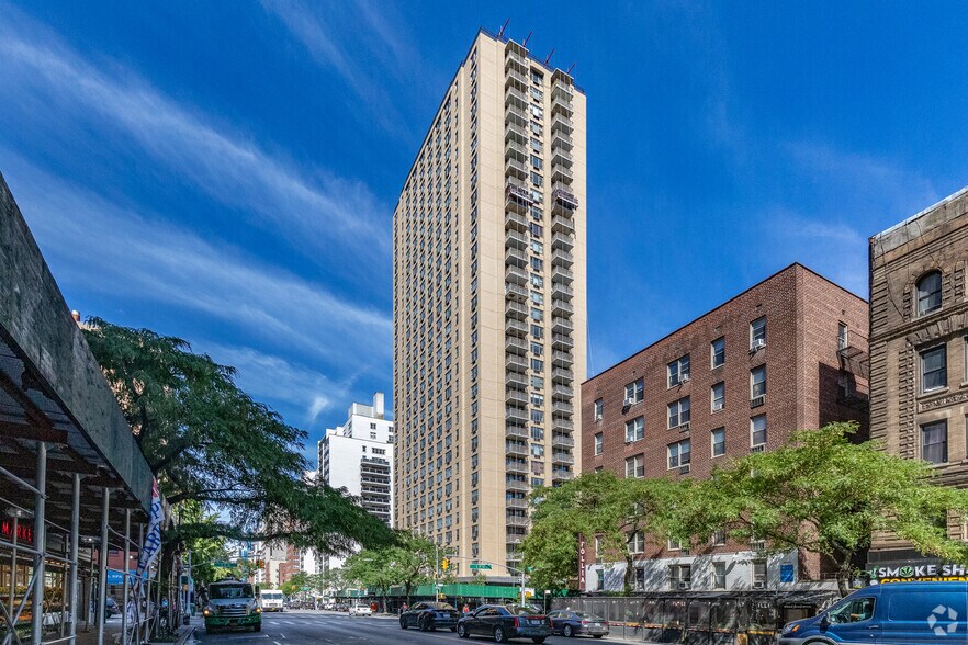 187-203 Third Ave, New York, NY à louer - Photo principale - Image 1 de 4