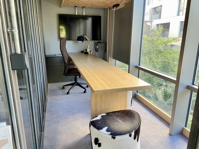 Bureau dans Bordeaux à louer - Photo du bâtiment - Image 2 de 10