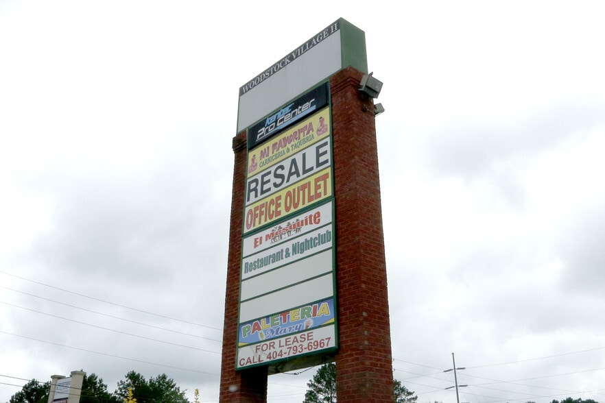 9740 Main St, Woodstock, GA for lease - Building Photo - Image 2 of 2