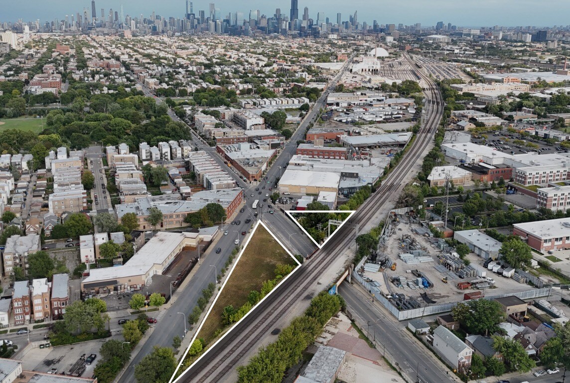 3353 W Grand Ave, Chicago, IL for sale Building Photo- Image 1 of 2