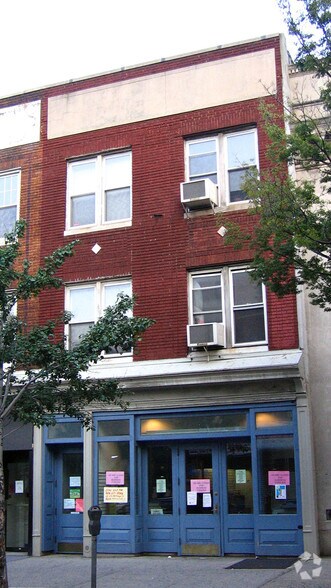 138 Court St, Brooklyn, NY à louer - Photo du bâtiment - Image 2 de 5