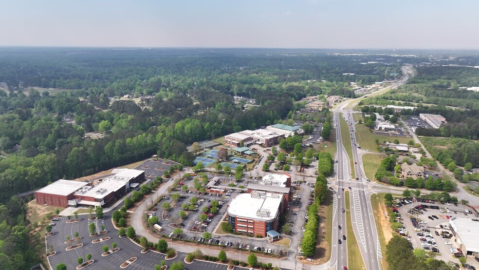 GA-34 Hwy, Newnan, GA à vendre - Vidéo sur l’inscription commerciale - Image 2 de 12