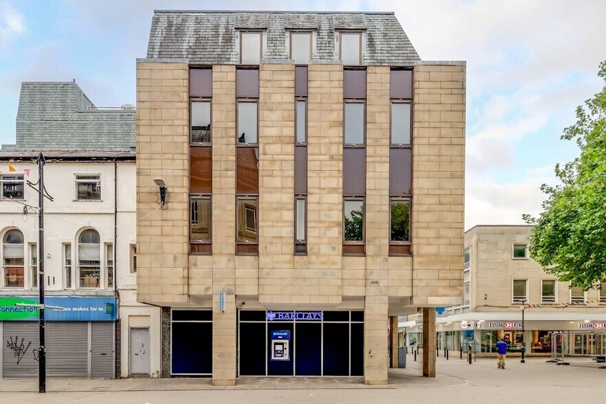 1-5 Market St, Bolton à vendre - Photo du bâtiment - Image 3 de 3