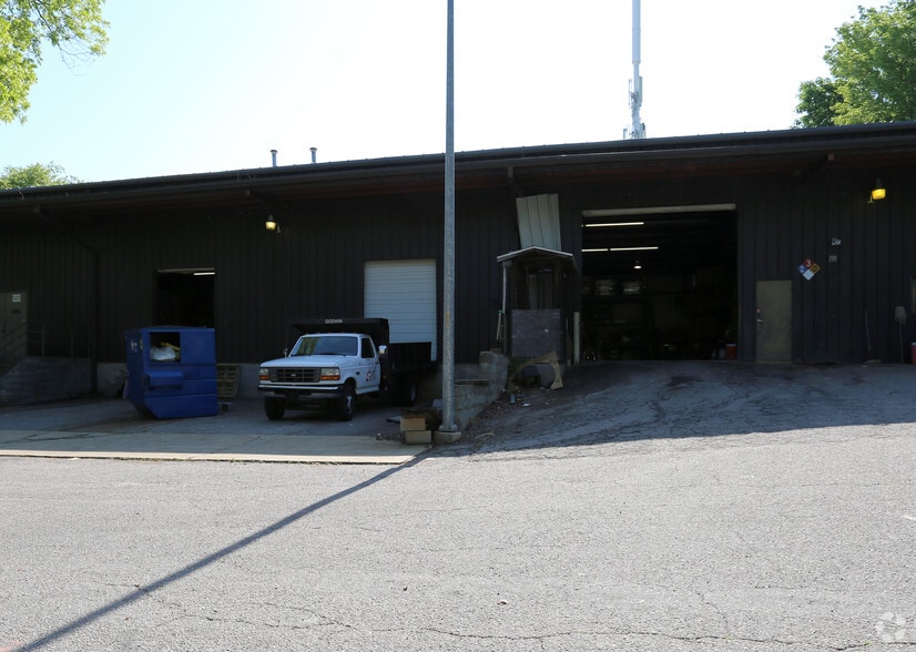 517 W Cabarrus St, Raleigh, NC for lease - Building Photo - Image 2 of 6