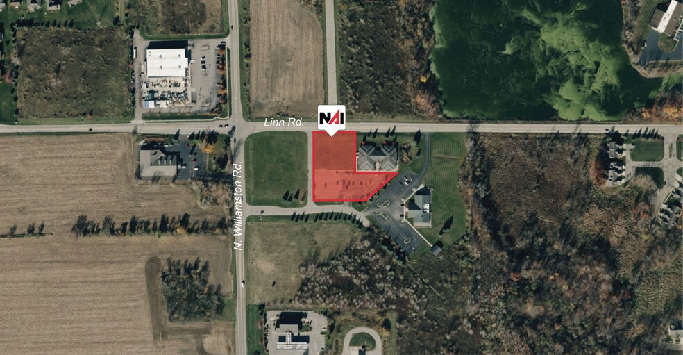 201 Williamston Center Rd, Williamston, MI à vendre - Photo du bâtiment - Image 1 de 2