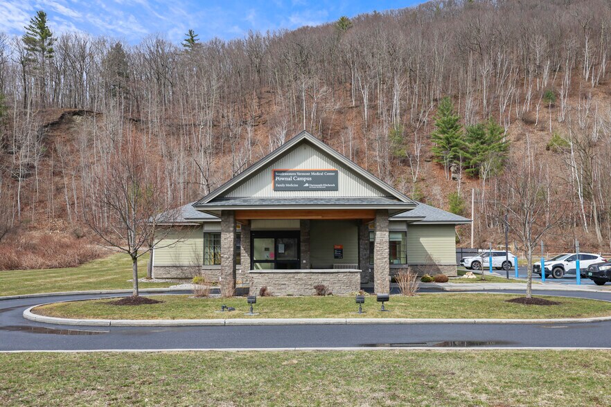 7237 US-7, Pownal, VT à vendre - Photo du bâtiment - Image 3 de 6