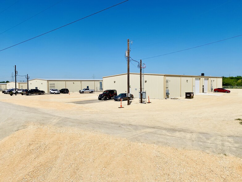 7049 Fm 1044, Marion, TX for lease - Building Photo - Image 3 of 6