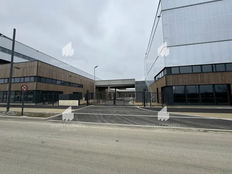 212325 Rue Du Sausset, Tremblay-en-France for lease Building Photo- Image 1 of 15
