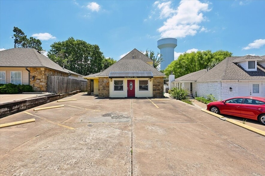 4940 E 73rd St, Tulsa, OK for sale - Building Photo - Image 2 of 44
