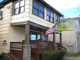 Plus de détails pour 448 W 1st St, Oswego, NY - Commerce de détail à louer