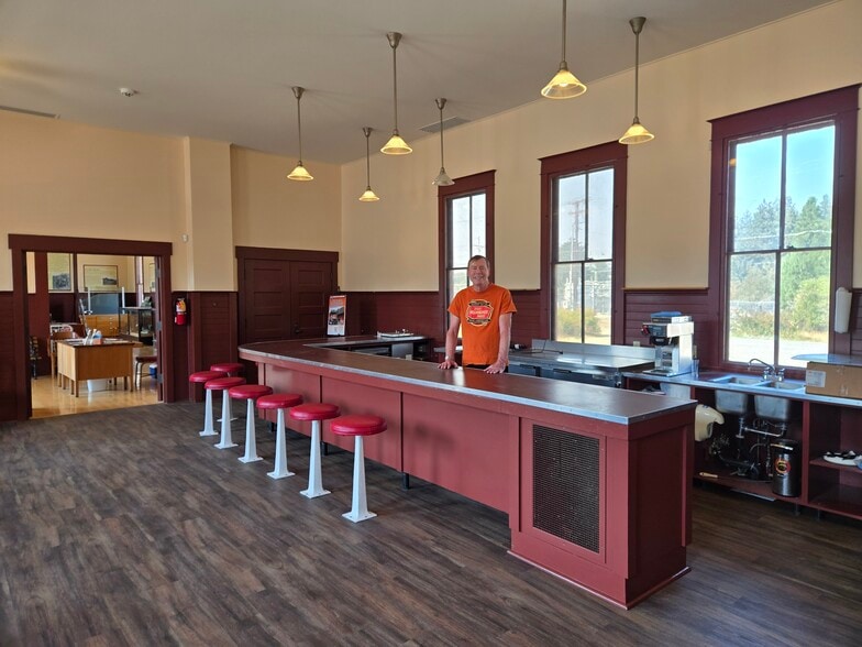 801 Milwaukee Rd, South Cle Elum, WA for lease - Building Photo - Image 2 of 5