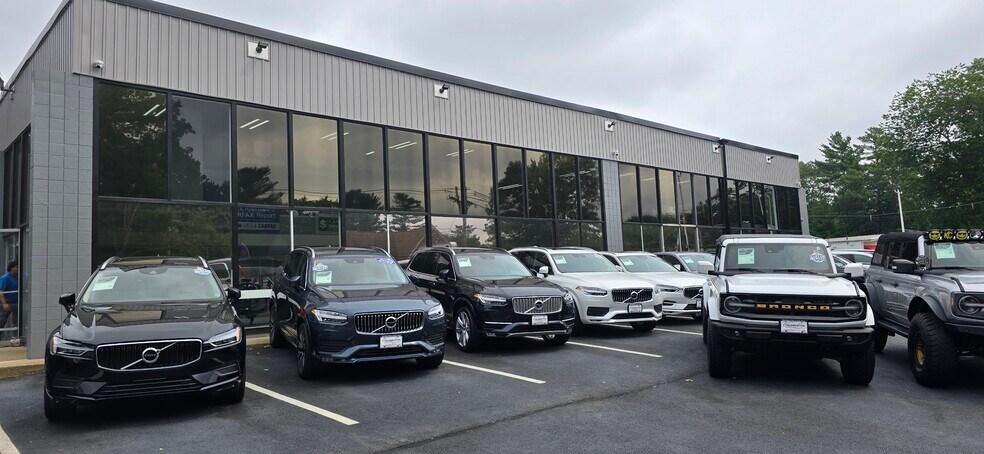 32 Schoosett St, Pembroke, MA à vendre - Photo du bâtiment - Image 3 de 15