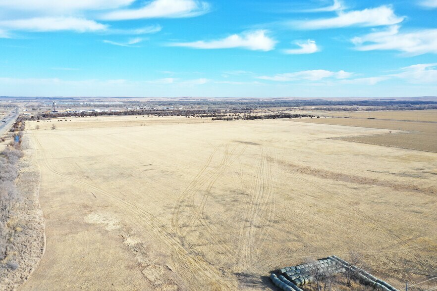 South Newberry Access Road, North Platte, NE à vendre - Photo du bâtiment - Image 2 de 11