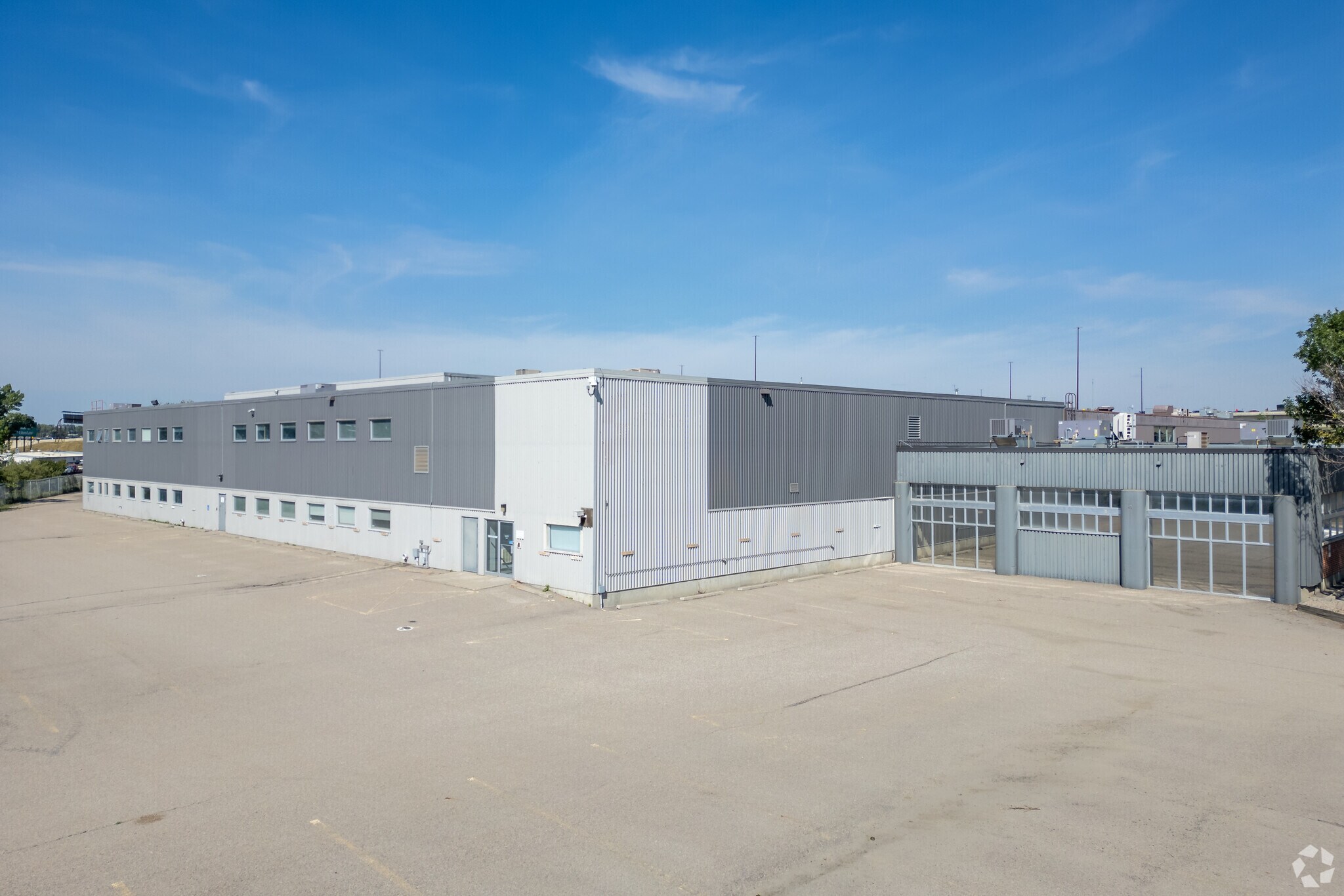 824 41st Ave NE, Calgary, AB à vendre Photo du bâtiment- Image 1 de 1