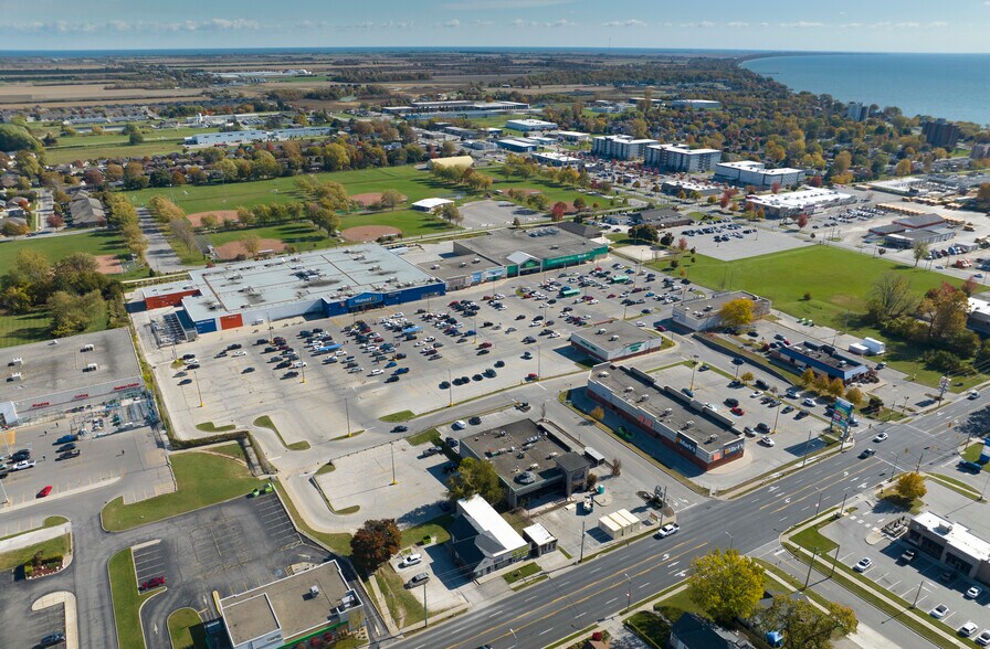 288 Erie St S, Leamington, ON à louer - Photo du bâtiment - Image 1 de 2