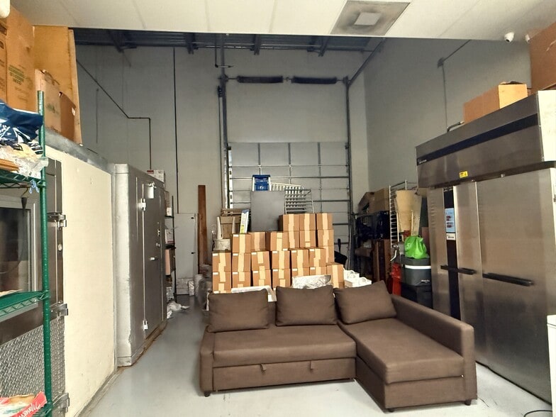 14000-14046 NW 82nd Ave, Miami Lakes, FL for sale - Building Photo - Image 3 of 19