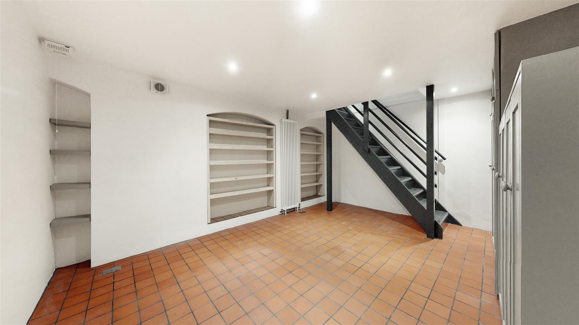 Padbury Ct, London for lease Interior Photo- Image 1 of 1
